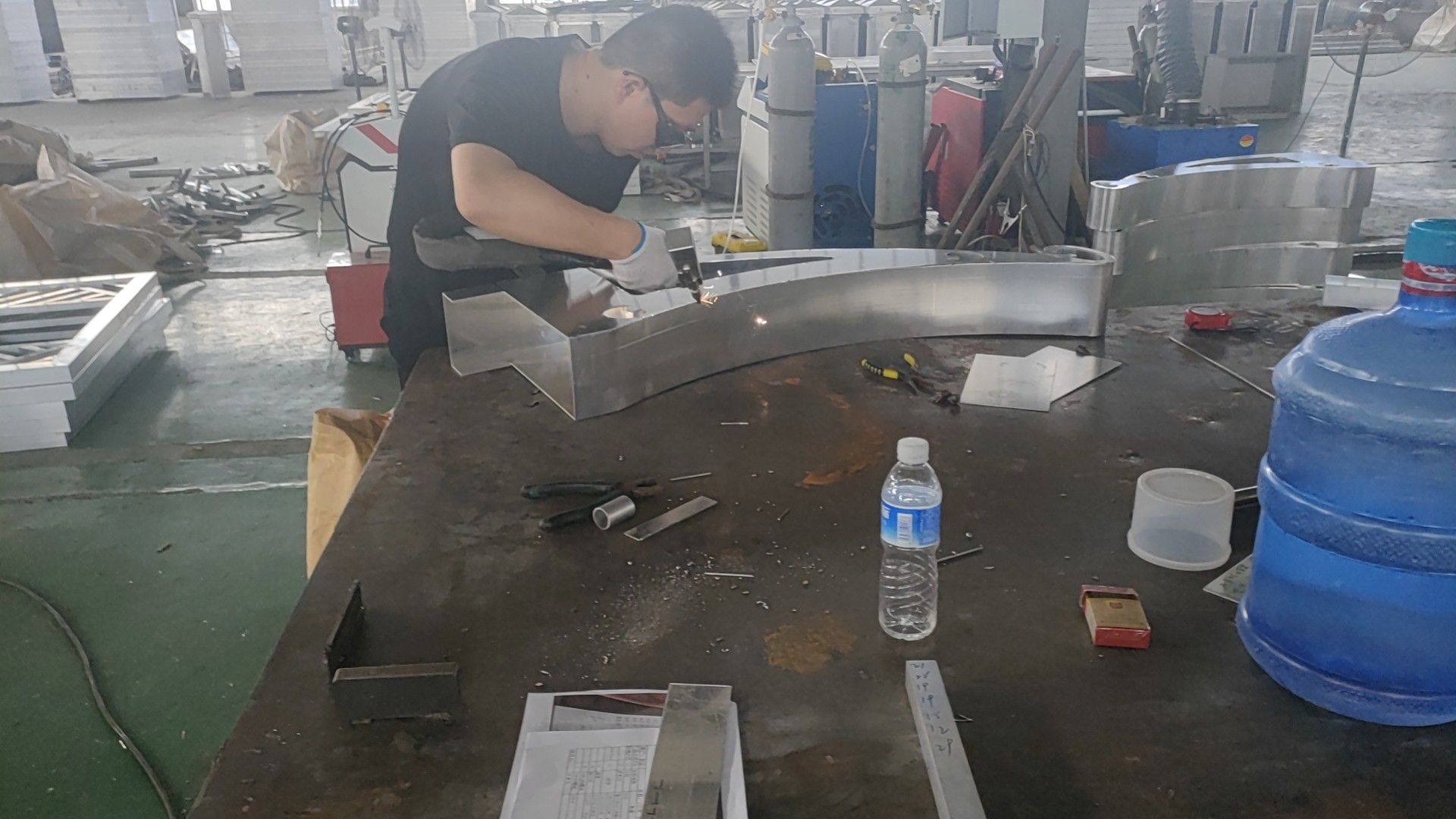 鋁合金護欄生產的工序